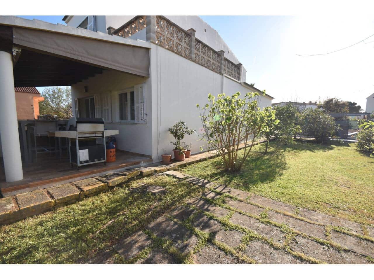 4 bedroom Villa for sale in Sa Coma with pool - € 747,000 (Ref: 9503615)