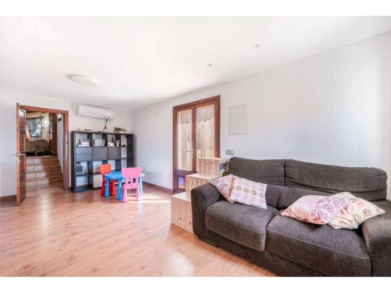 3 soveværelse Finca/Landehus til salg i Manacor med swimmingpool - € 595.000 (Ref: 9572206)