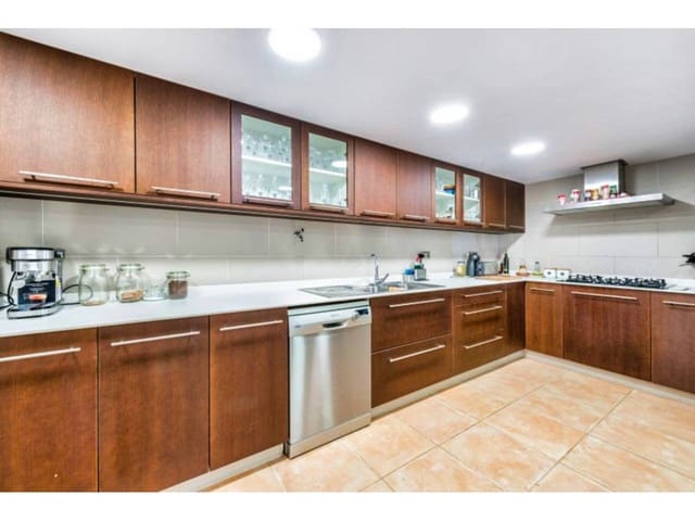 3 soveværelse Finca/Landehus til salg i Manacor med swimmingpool - € 595.000 (Ref: 9572206)