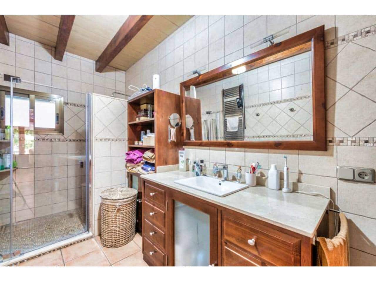 3 soveværelse Finca/Landehus til salg i Manacor med swimmingpool - € 595.000 (Ref: 9572206)