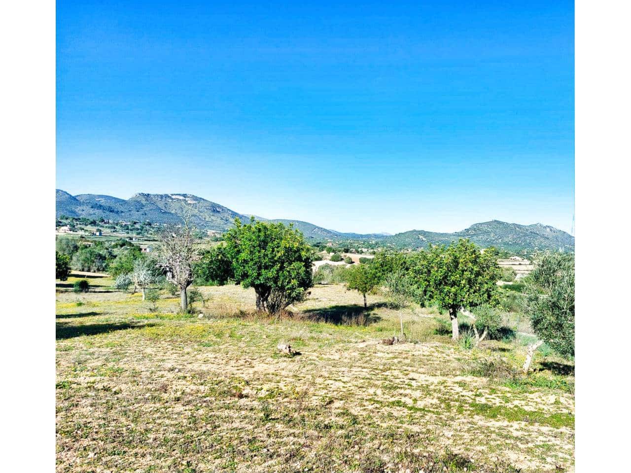 Grunde uden byggetilladelser til salg i Sant Llorenc des Cardassar - € 310.000 (Ref: 9665352)