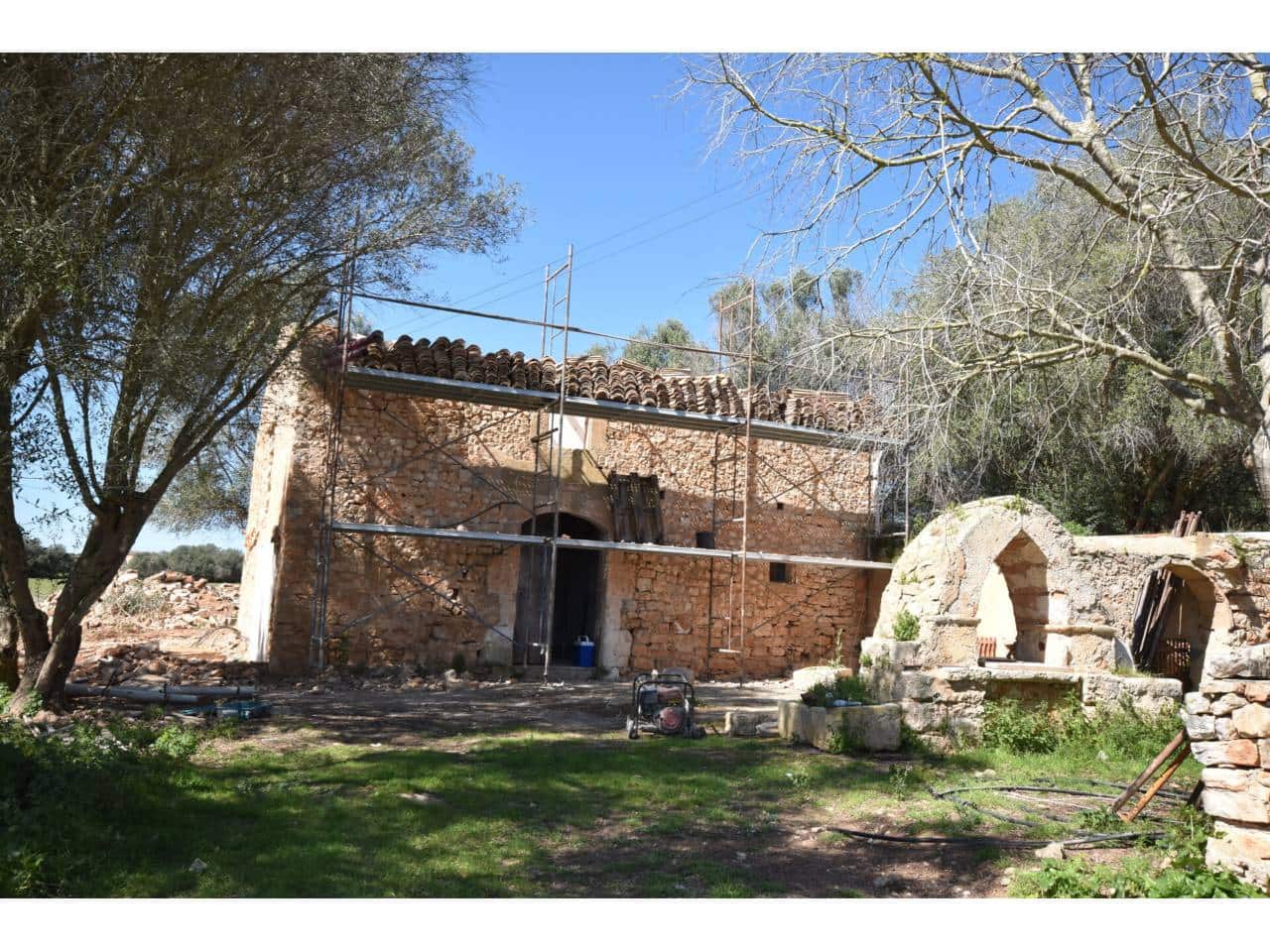 4 bedroom Finca/Country House for sale in Sant Llorenc des Cardassar with pool - € 799,000 (Ref: 9719185)