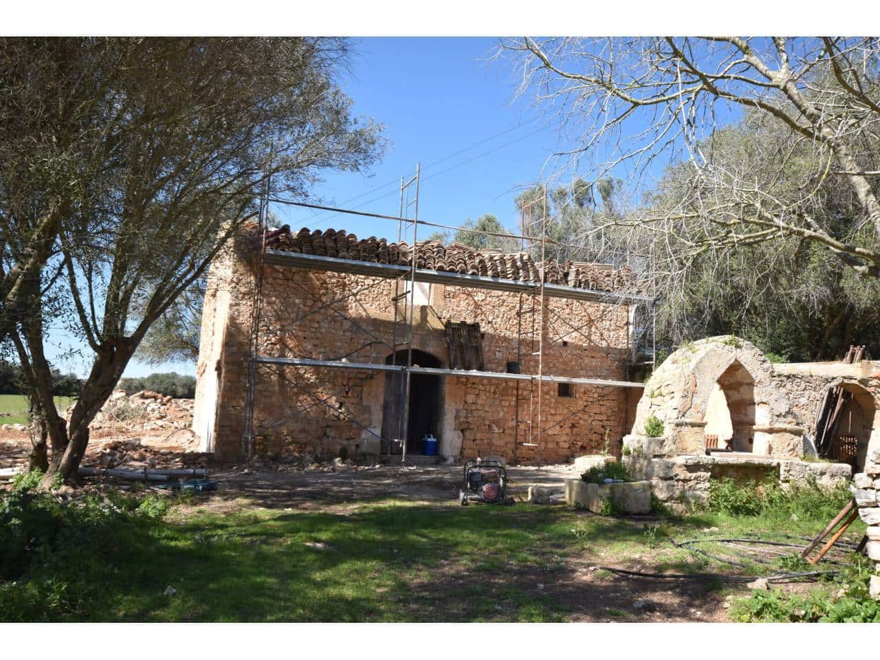 4 bedroom Finca/Country House for sale in Sant Llorenc des Cardassar with pool - € 799,000 (Ref: 9719185)