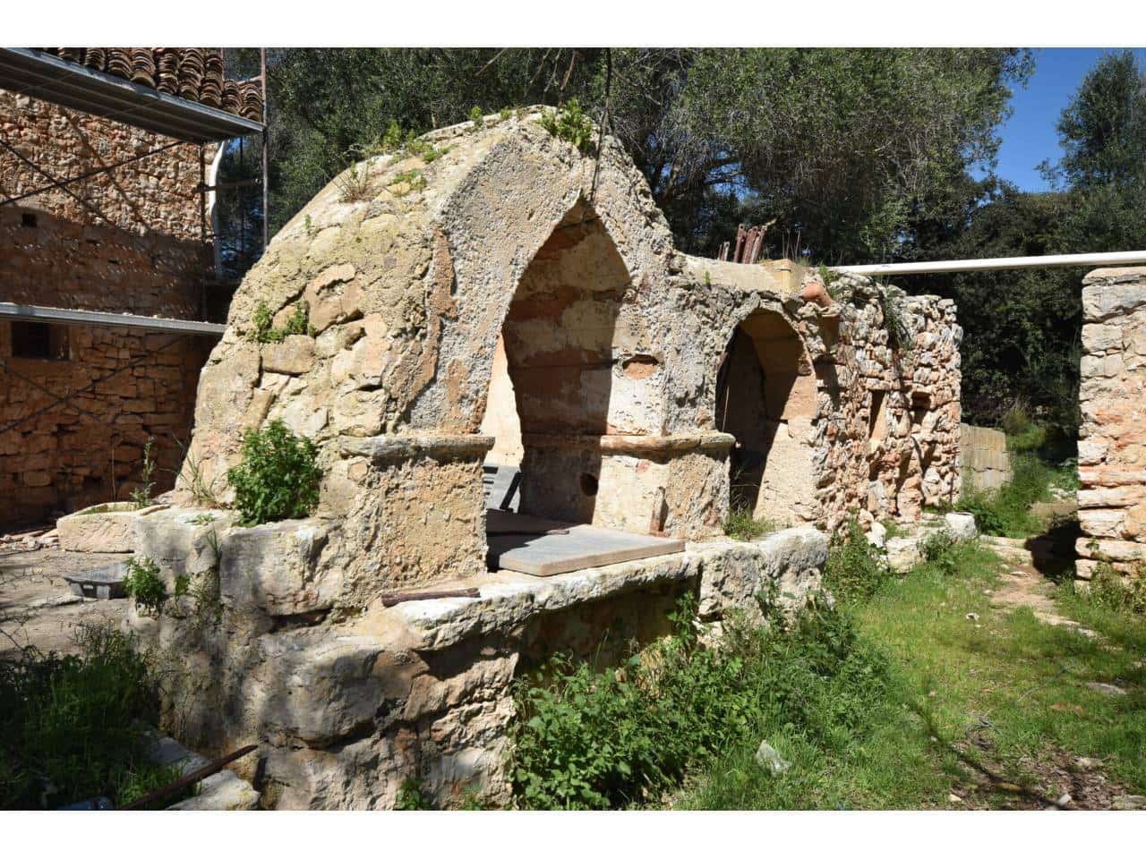 4 bedroom Finca/Country House for sale in Sant Llorenc des Cardassar with pool - € 799,000 (Ref: 9719185)