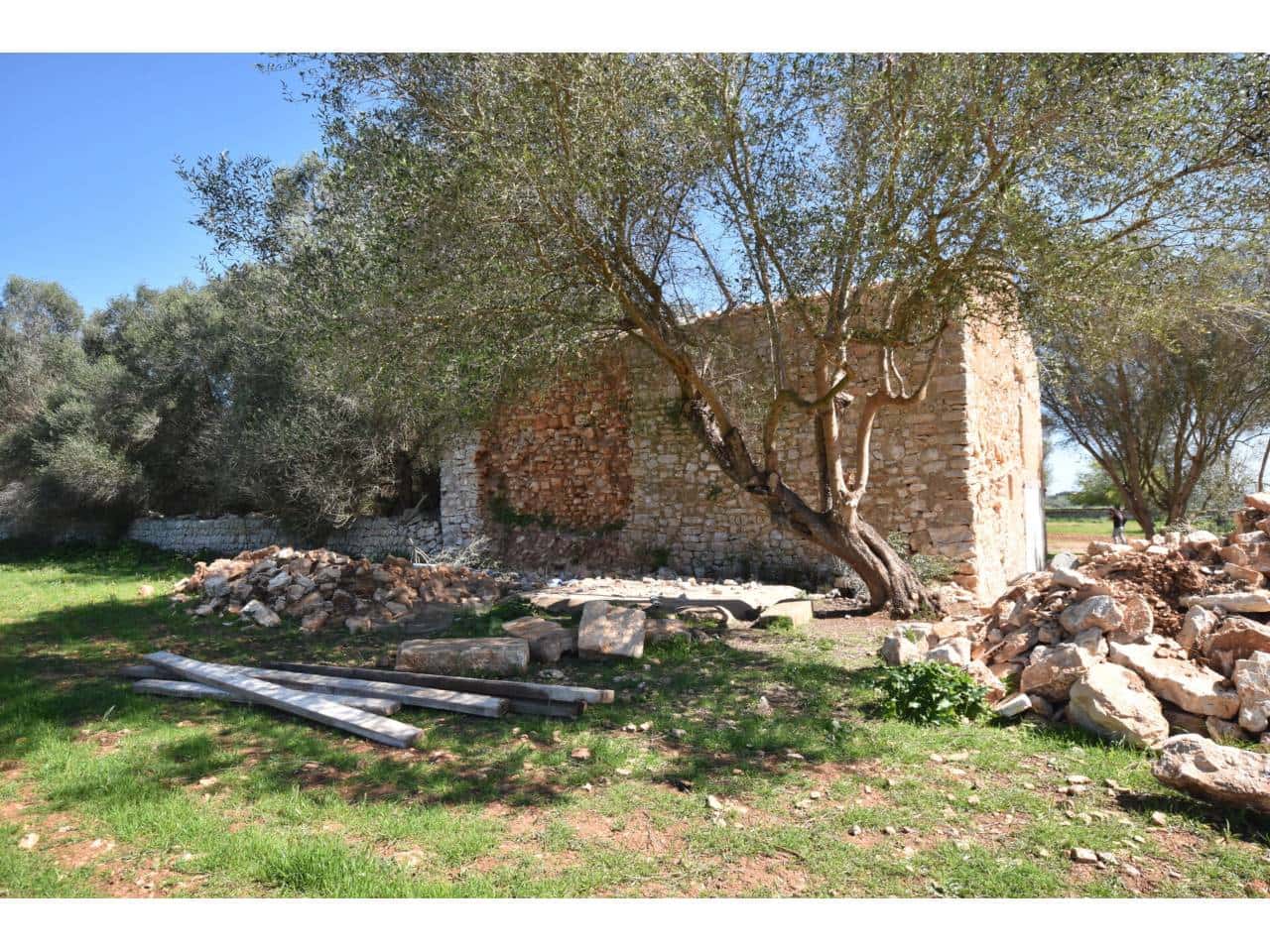 4 bedroom Finca/Country House for sale in Sant Llorenc des Cardassar with pool - € 799,000 (Ref: 9719185)