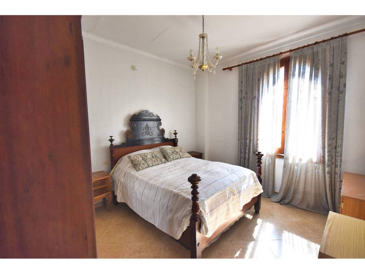 4 bedroom Townhouse for sale in Santa Margalida with garage - € 315,000 (Ref: 9789717)