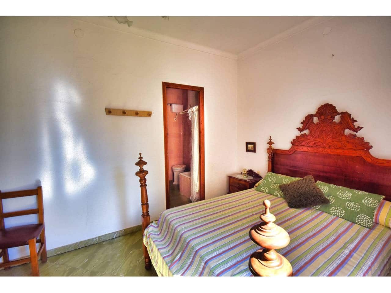 4 bedroom Townhouse for sale in Santa Margalida with garage - € 315,000 (Ref: 9789717)