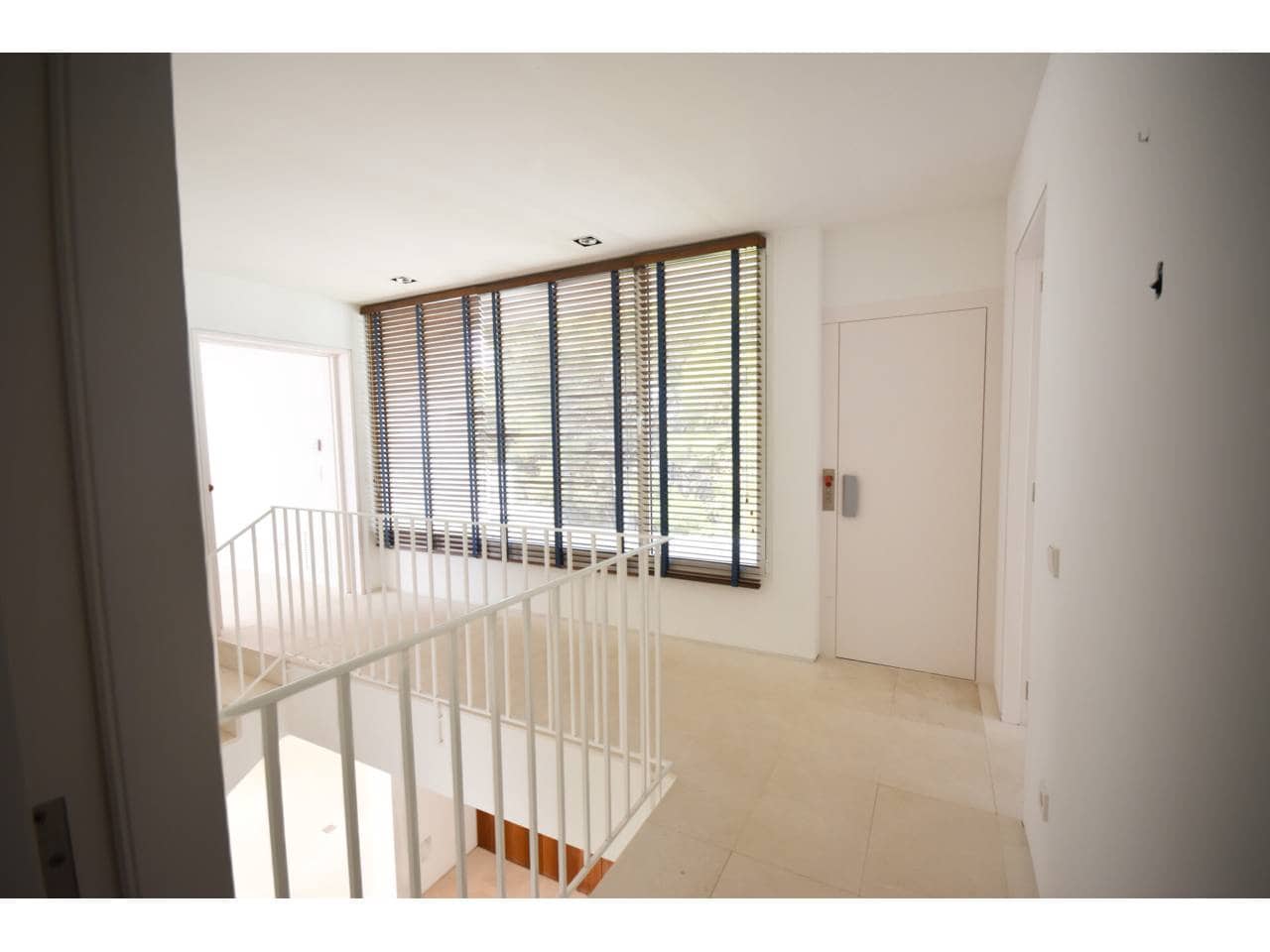 6 sypialnia Willa na sprzedaż w Costa de los Pinos z basenem garażem - 3 890 000 € (Ref: 9905134)