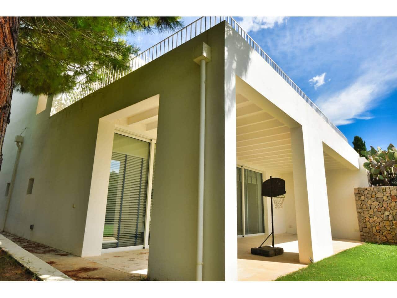 6 sypialnia Willa na sprzedaż w Costa de los Pinos z basenem garażem - 3 890 000 € (Ref: 9905134)