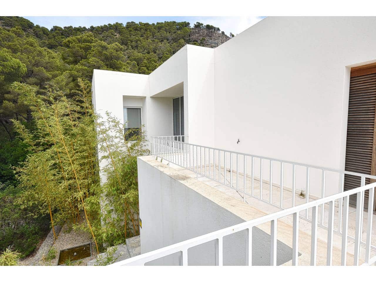 6 sypialnia Willa na sprzedaż w Costa de los Pinos z basenem garażem - 3 890 000 € (Ref: 9905134)