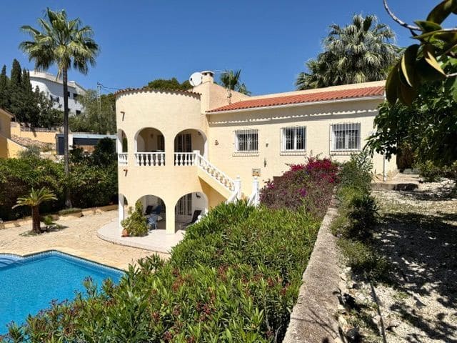 Chalet de 3 habitaciones en Altea en venta con garaje - 462.000 € (Ref: 10088809)