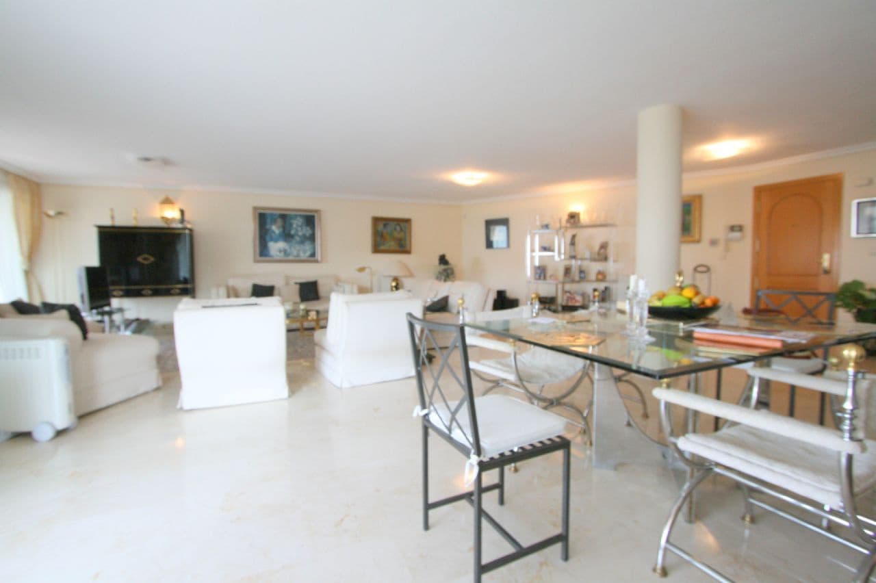 2 bedroom Apartment for sale in Altea - € 590,000 (Ref: 3092791)