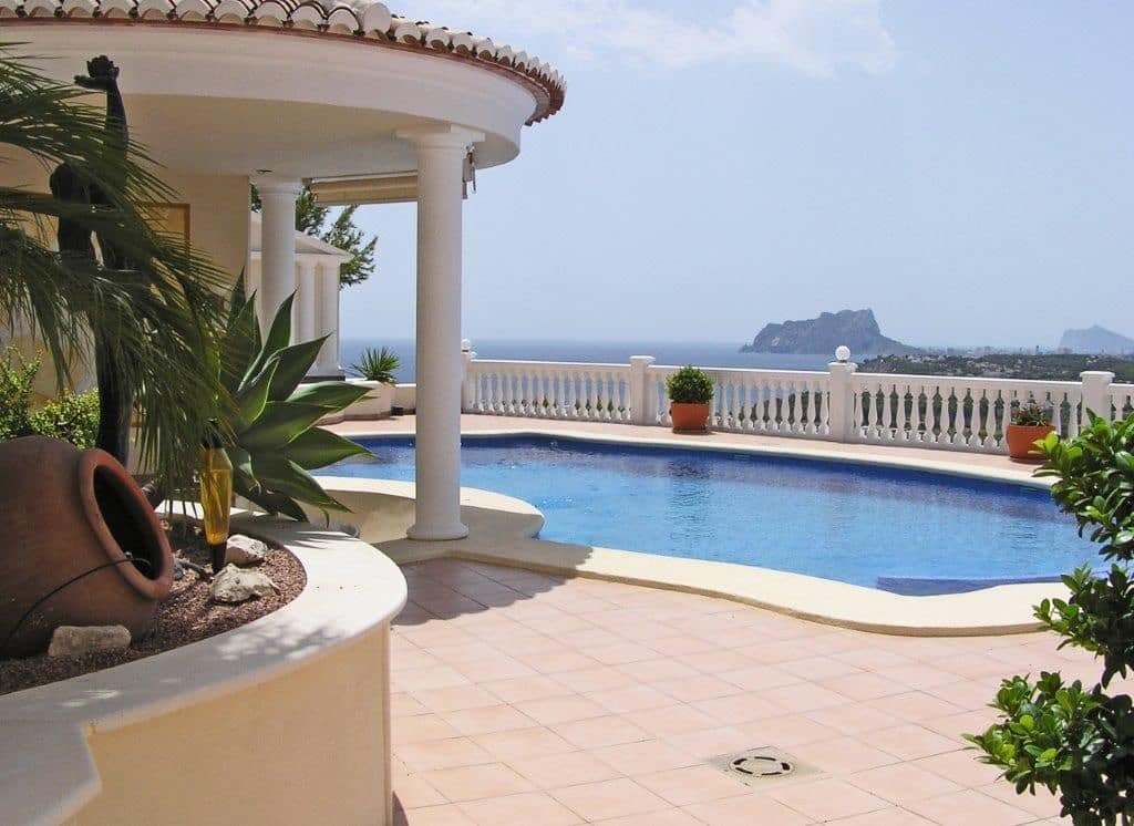 3 bedroom Villa for sale in Moraira with pool garage - € 1,590,000 (Ref: 4205507)