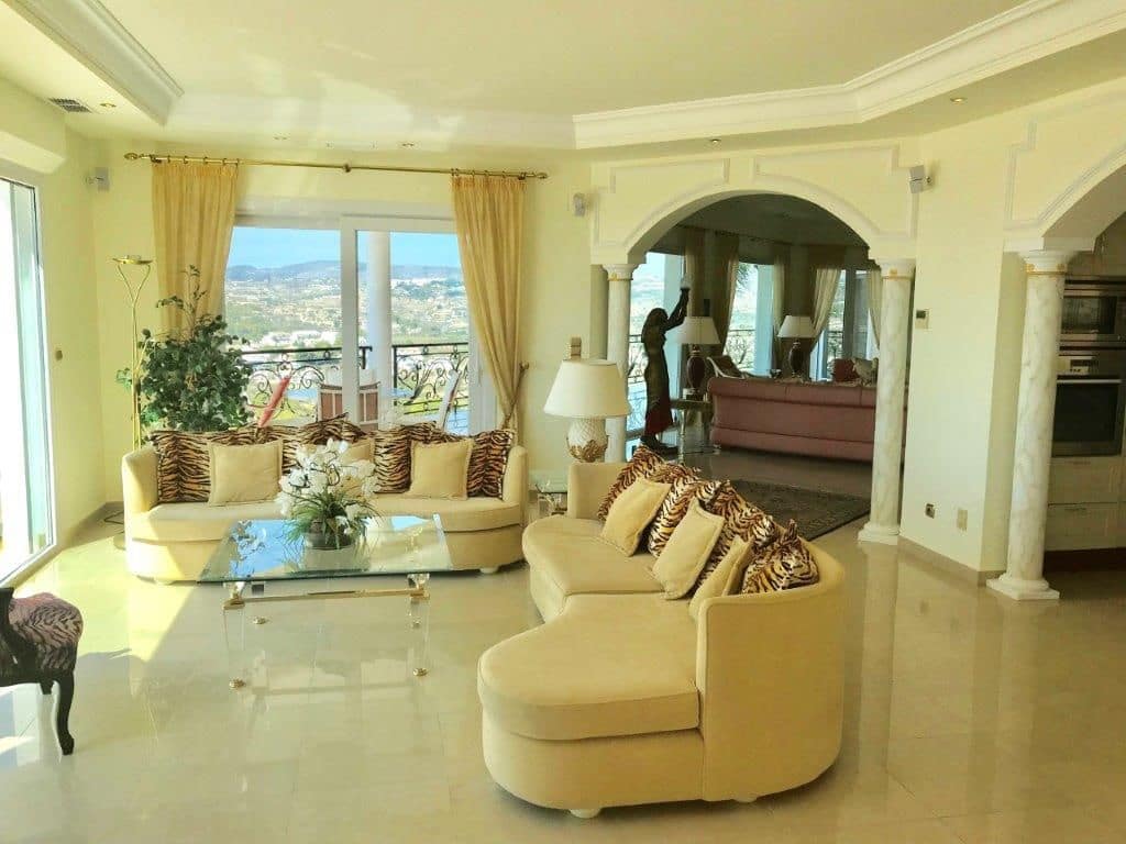 3 bedroom Villa for sale in Moraira with pool garage - € 1,590,000 (Ref: 4205507)