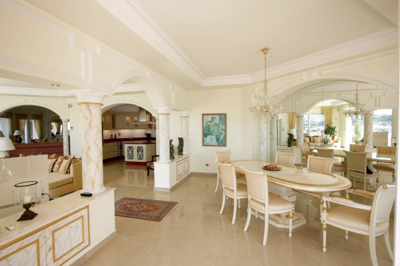 3 bedroom Villa for sale in Moraira with pool garage - € 1,590,000 (Ref: 4205507)