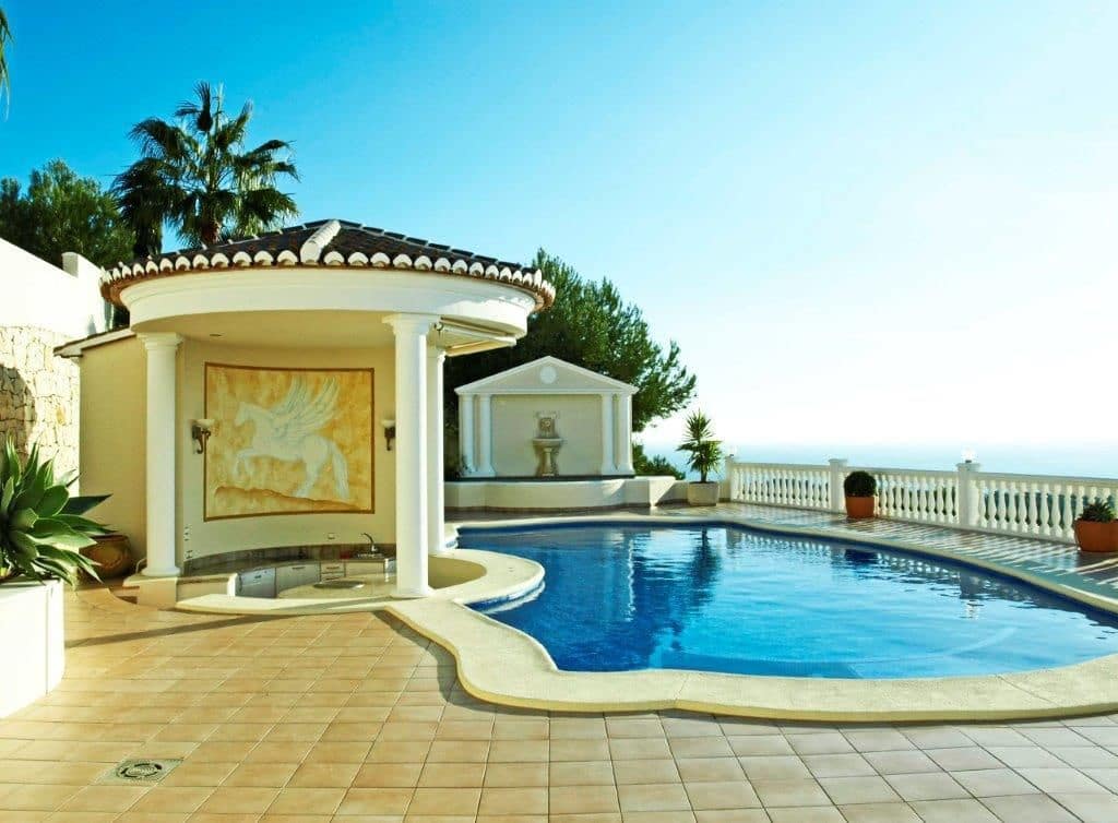 3 bedroom Villa for sale in Moraira with pool garage - € 1,590,000 (Ref: 4205507)
