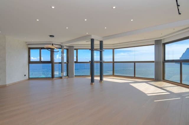 3 bedroom Apartment for sale in Calpe / Calp with garage - € 1,100,000 (Ref: 6482929)