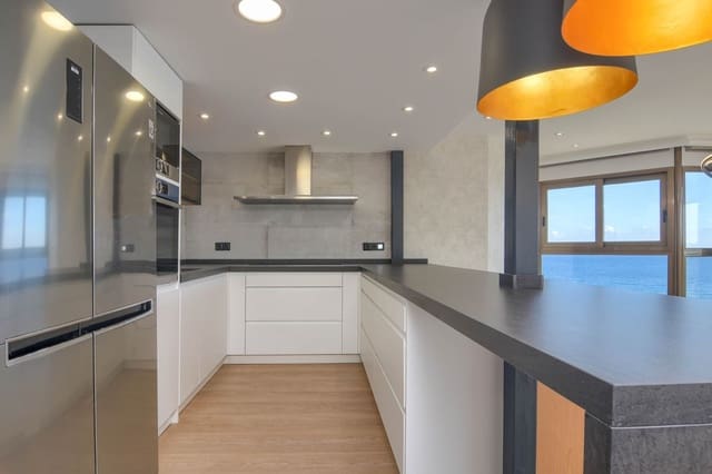 3 bedroom Apartment for sale in Calpe / Calp with garage - € 1,100,000 (Ref: 6482929)