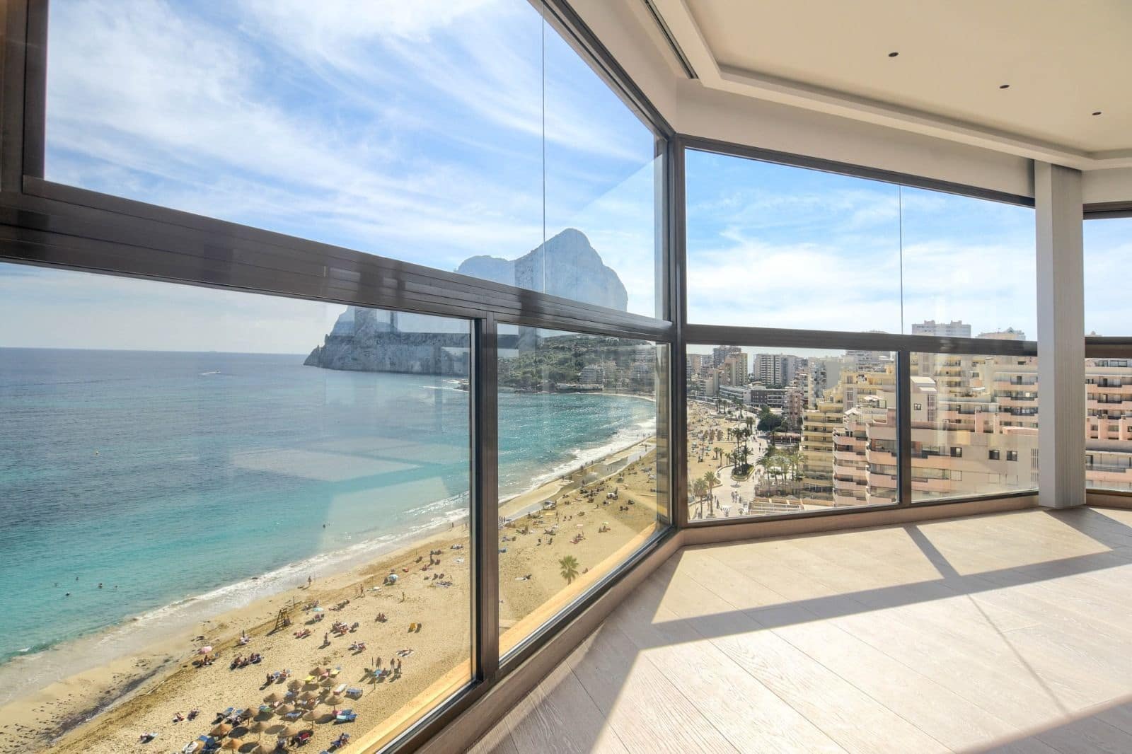 3 bedroom Apartment for sale in Calpe / Calp with garage - € 1,100,000 (Ref: 6482929)
