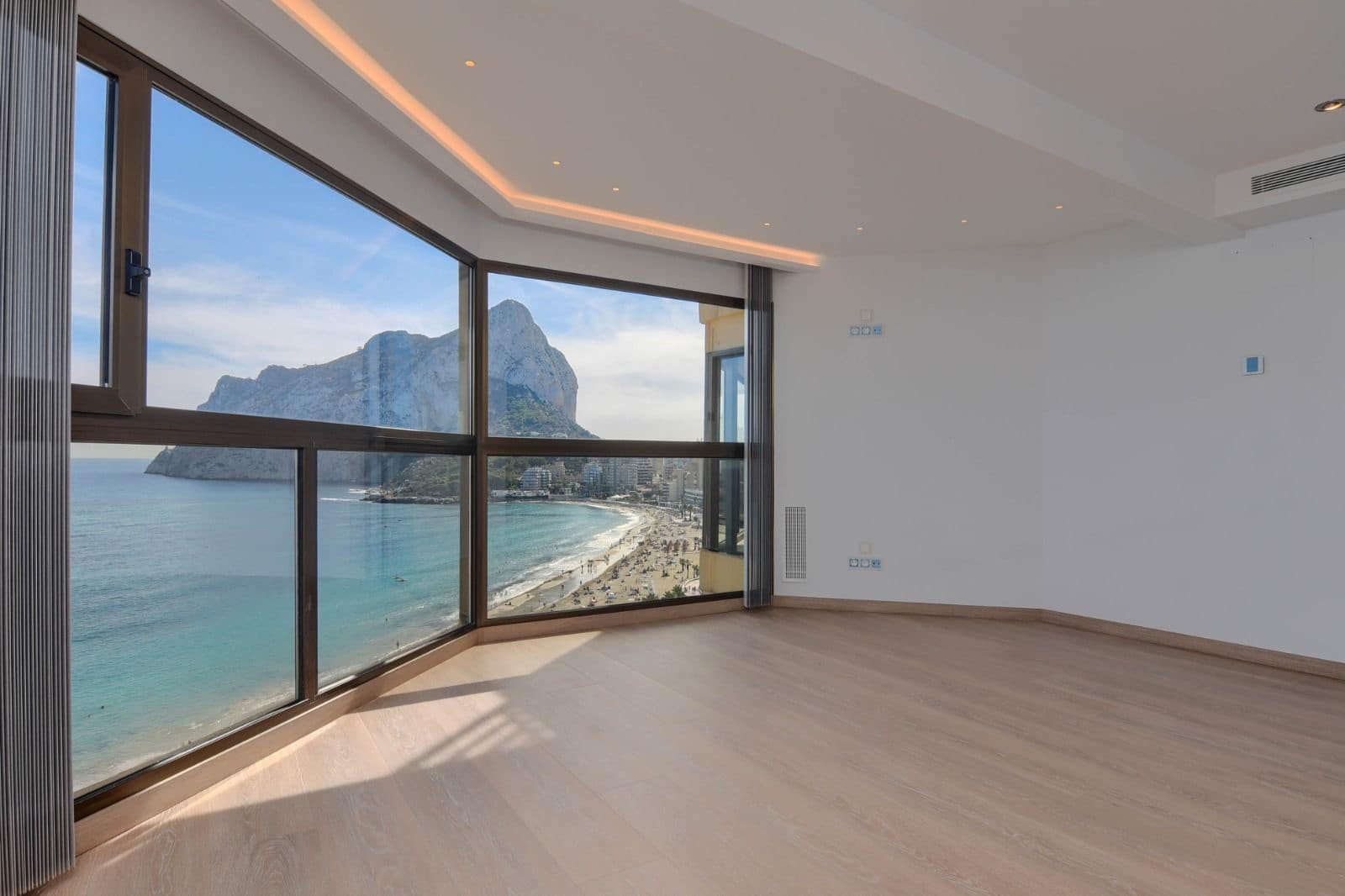 3 bedroom Apartment for sale in Calpe / Calp with garage - € 1,100,000 (Ref: 6482929)