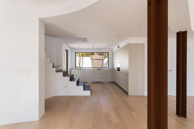 4 sypialnia Willa na sprzedaż w Javea / Xàbia z basenem garażem - 3 200 000 € (Ref: 6487678)