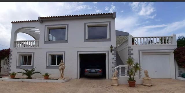 5 soveværelse Villa til salg i Alfaz del Pi / L'Alfàs del Pi med swimmingpool - € 675.000 (Ref: 7056041)