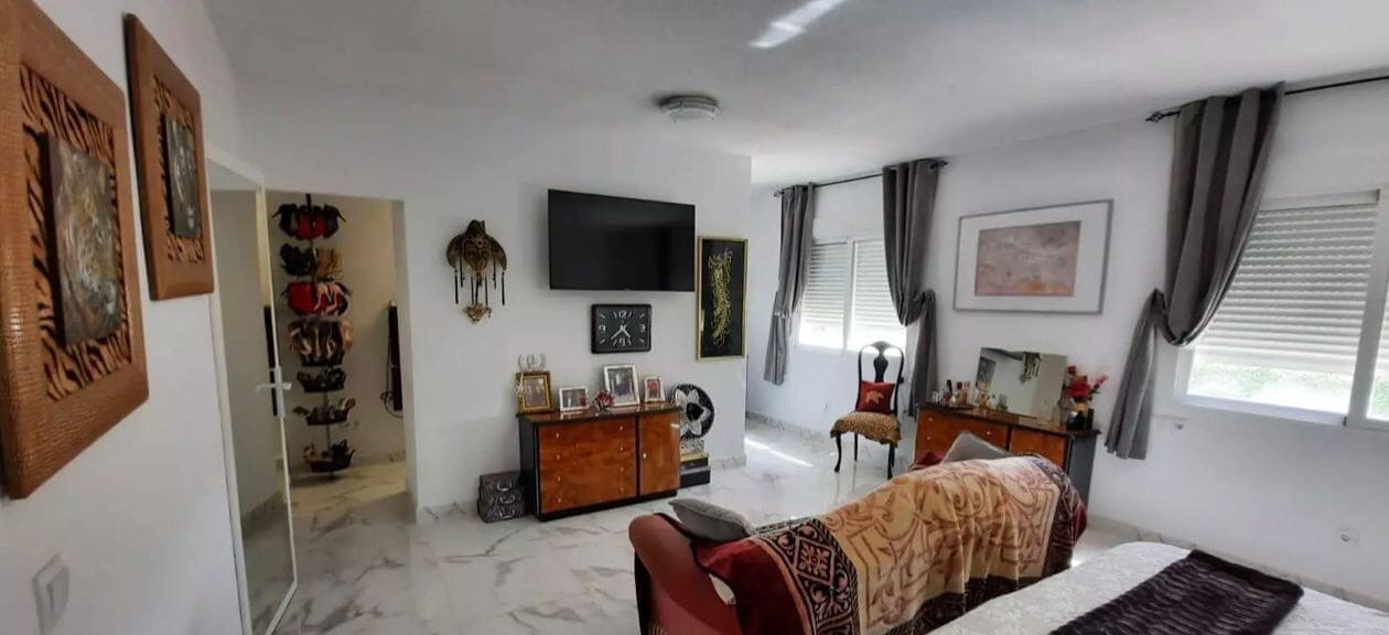 5 soveværelse Villa til salg i Alfaz del Pi / L'Alfas del Pi med swimmingpool - € 675.000 (Ref: 7056041)