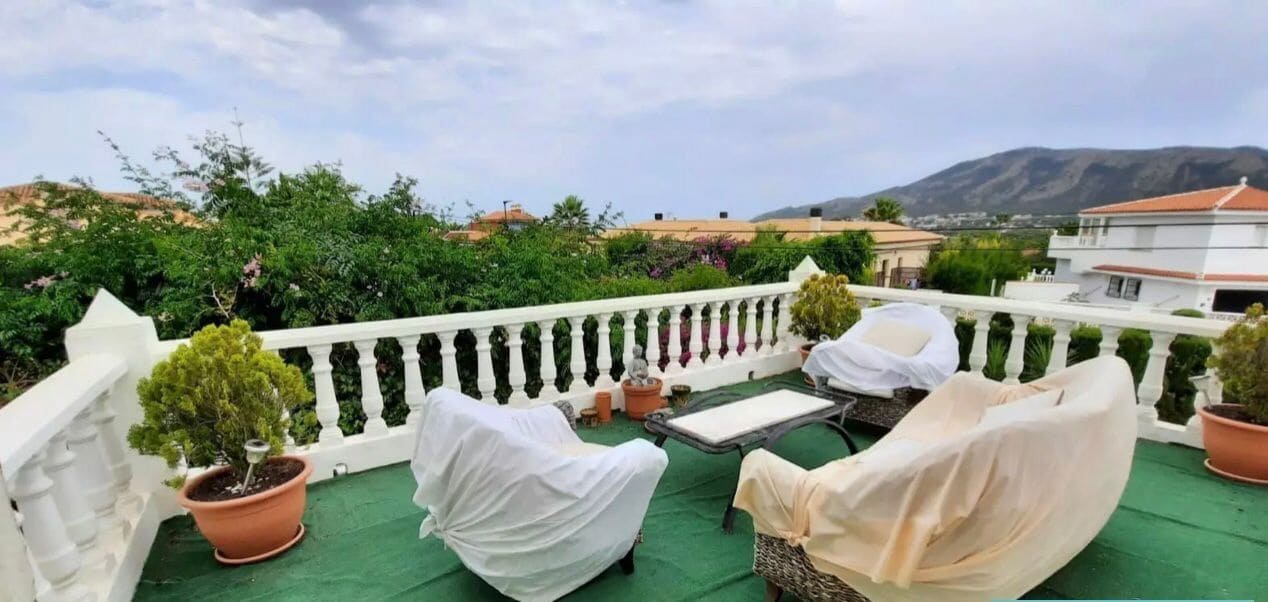 5 soveværelse Villa til salg i Alfaz del Pi / L'Alfas del Pi med swimmingpool - € 675.000 (Ref: 7056041)