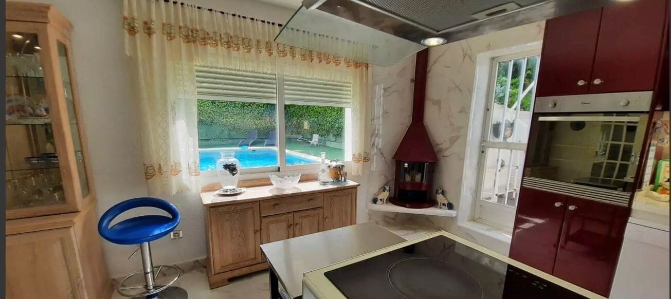 5 soveværelse Villa til salg i Alfaz del Pi / L'Alfas del Pi med swimmingpool - € 675.000 (Ref: 7056041)