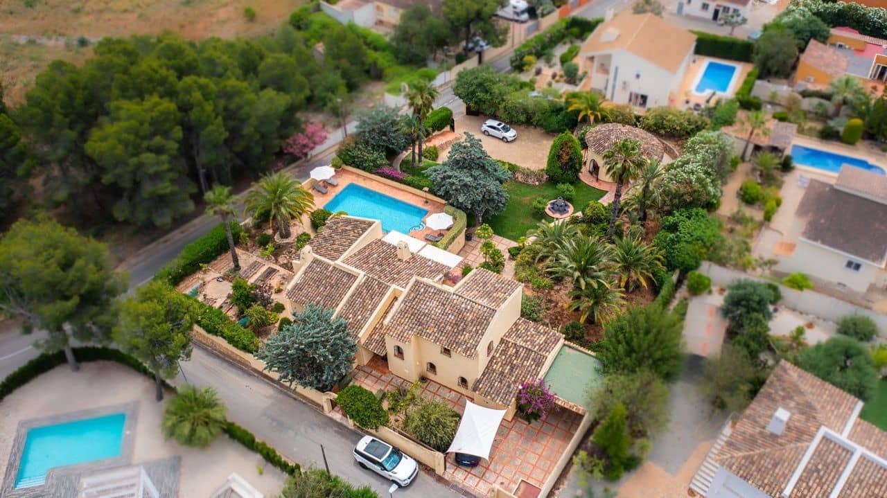6 soverom Villa til salgs i Altea la Vella med svømmebasseng - € 1 100 000 (Ref: 7056042)