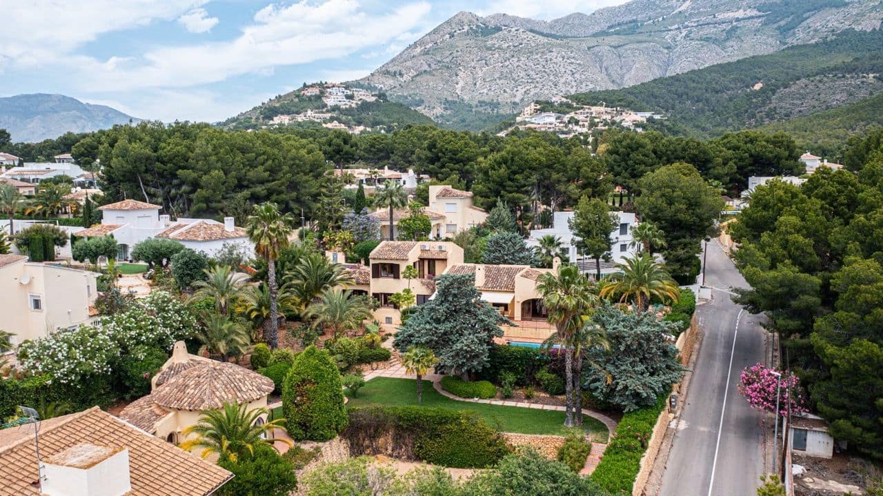 6 soverom Villa til salgs i Altea la Vella med svømmebasseng - € 1 100 000 (Ref: 7056042)