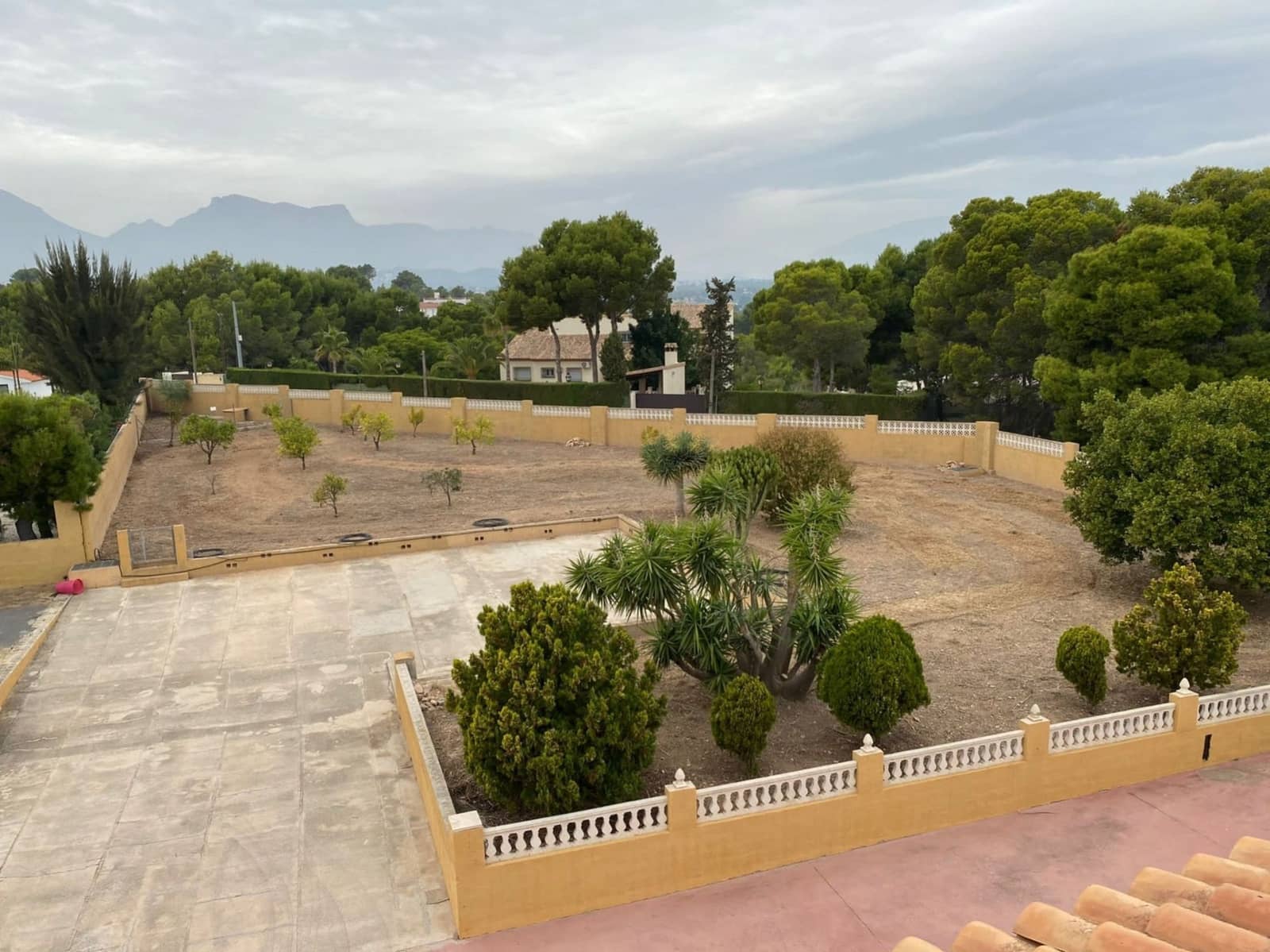 6 bedroom Villa for sale in Altea with pool garage - € 1,950,000 (Ref: 7056043)