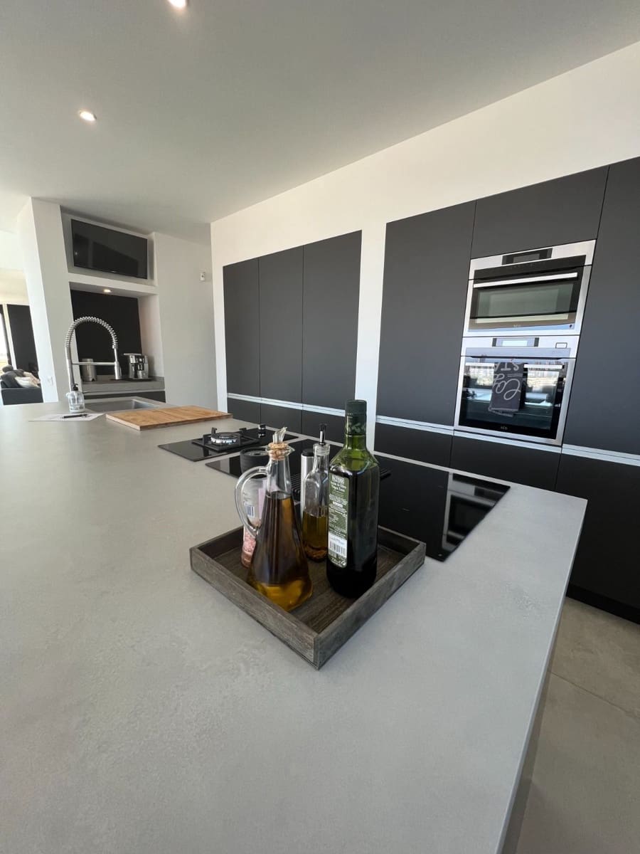 5 bedroom Villa for sale in Finestrat with pool garage - € 1,890,000 (Ref: 7058740)