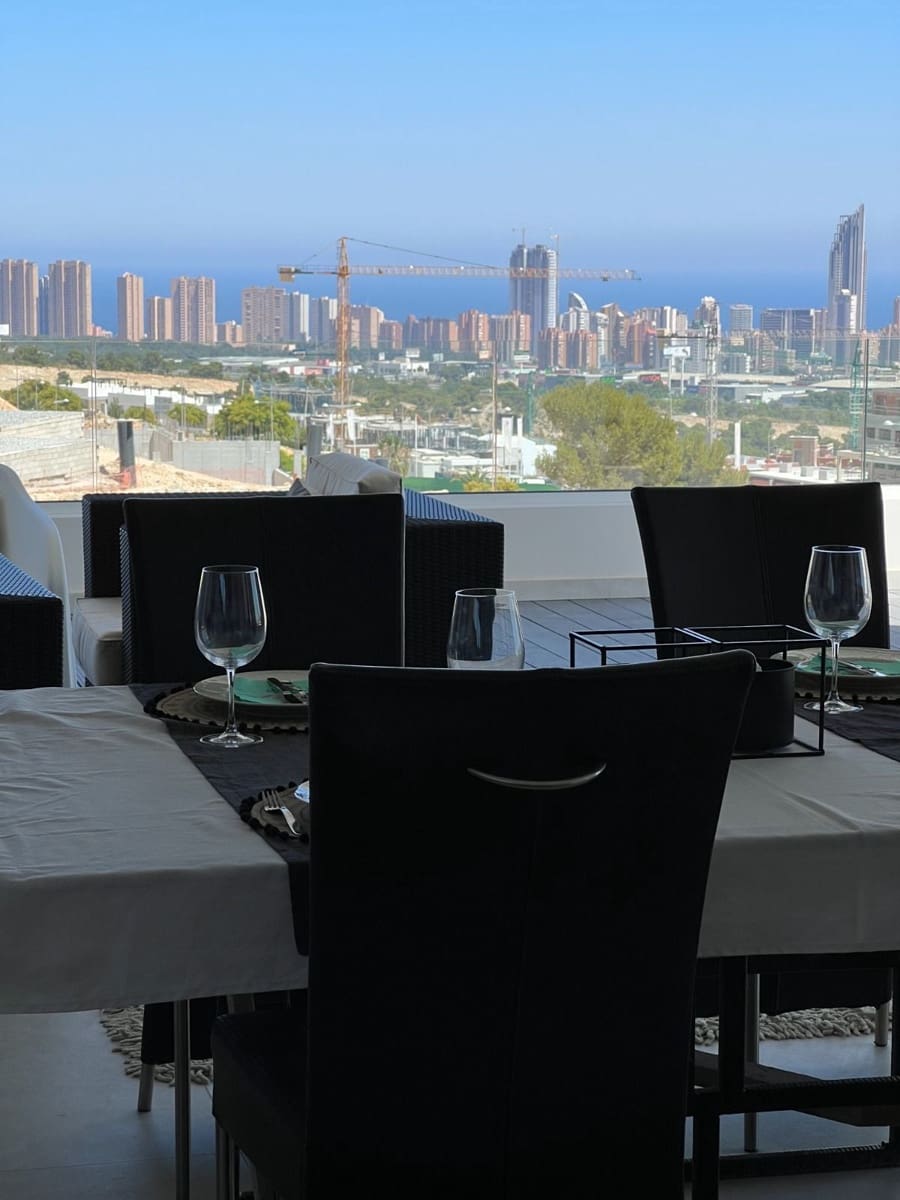 5 bedroom Villa for sale in Finestrat with pool garage - € 1,890,000 (Ref: 7058740)