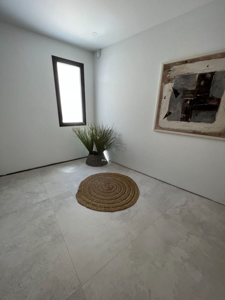 5 bedroom Villa for sale in Finestrat with pool garage - € 1,890,000 (Ref: 7058740)