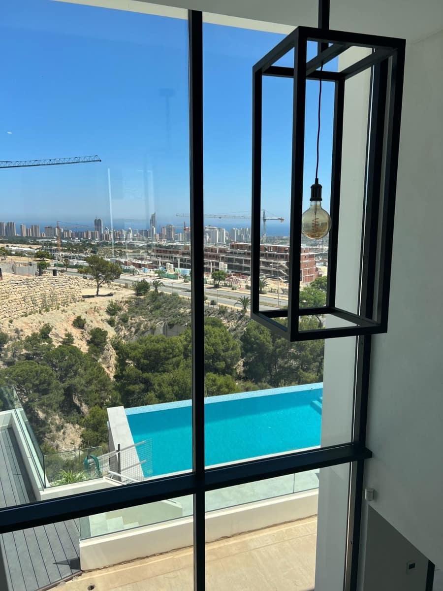 5 bedroom Villa for sale in Finestrat with pool garage - € 1,890,000 (Ref: 7058740)