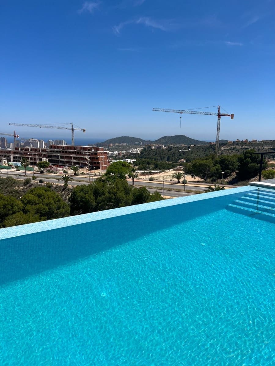 5 bedroom Villa for sale in Finestrat with pool garage - € 1,890,000 (Ref: 7058740)