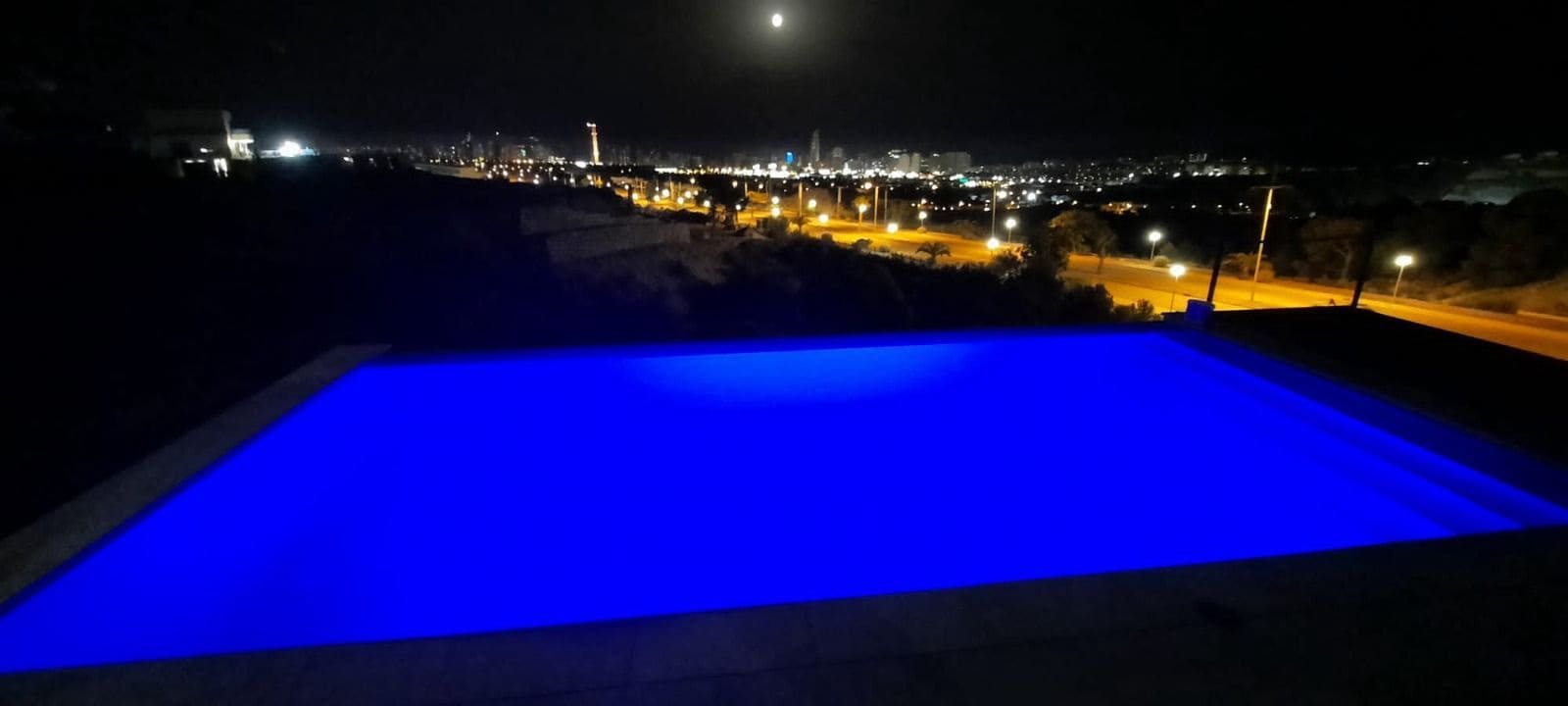 5 bedroom Villa for sale in Finestrat with pool garage - € 1,890,000 (Ref: 7058740)