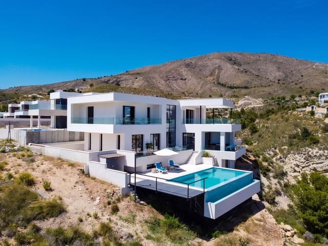 5 bedroom Villa for sale in Finestrat with pool garage - € 1,890,000 (Ref: 7058740)