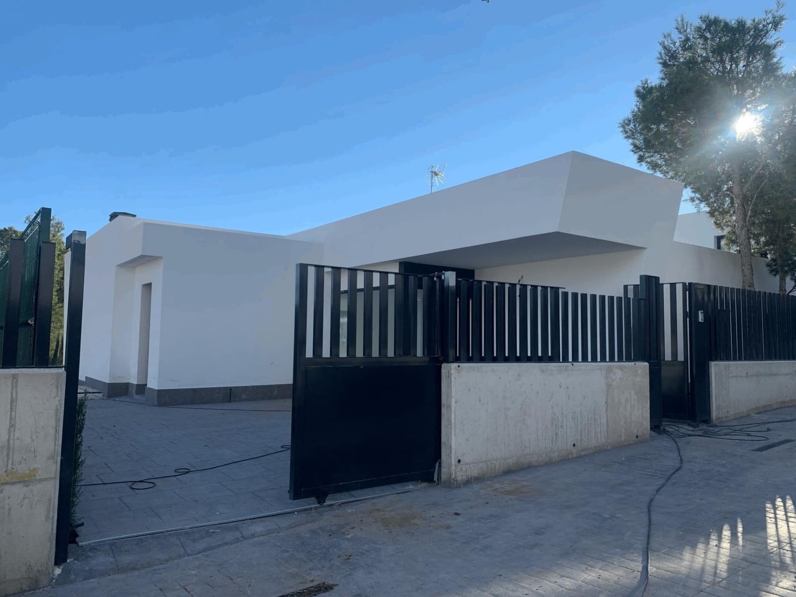 3 bedroom Villa for sale in Polop with pool - € 460,000 (Ref: 7065424)