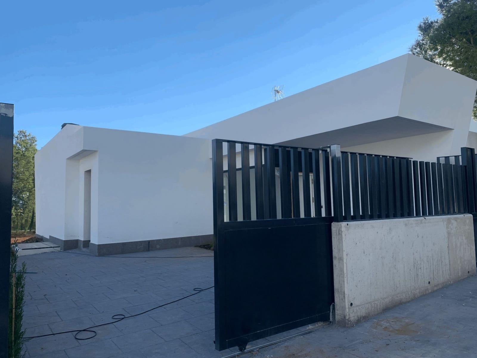 3 bedroom Villa for sale in Polop with pool - € 460,000 (Ref: 7065424)