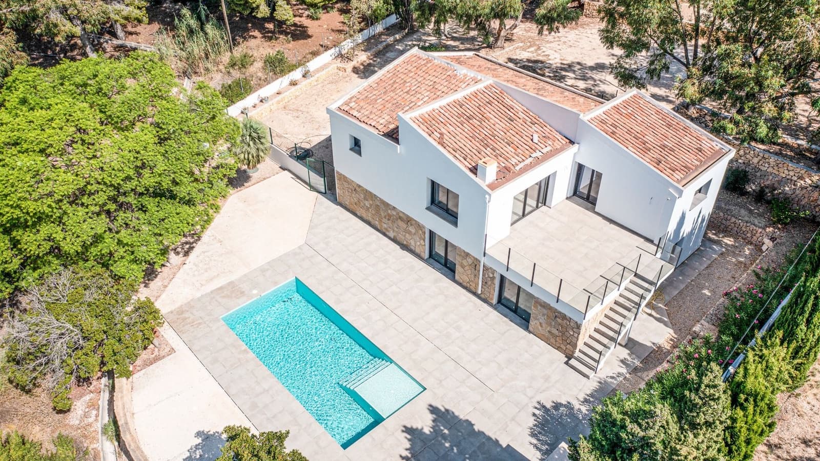 4 bedroom Villa for sale in Altea - € 999,000 (Ref: 7071100)