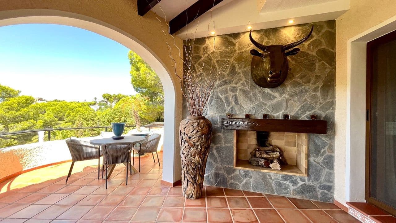 4 bedroom Villa for sale in Altea with pool - € 1,795,000 (Ref: 7087533)