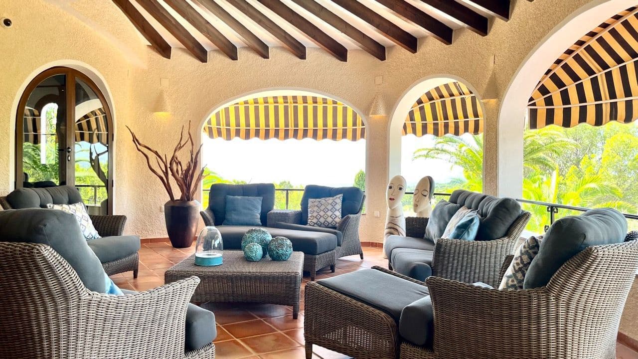 4 bedroom Villa for sale in Altea with pool - € 1,795,000 (Ref: 7087533)