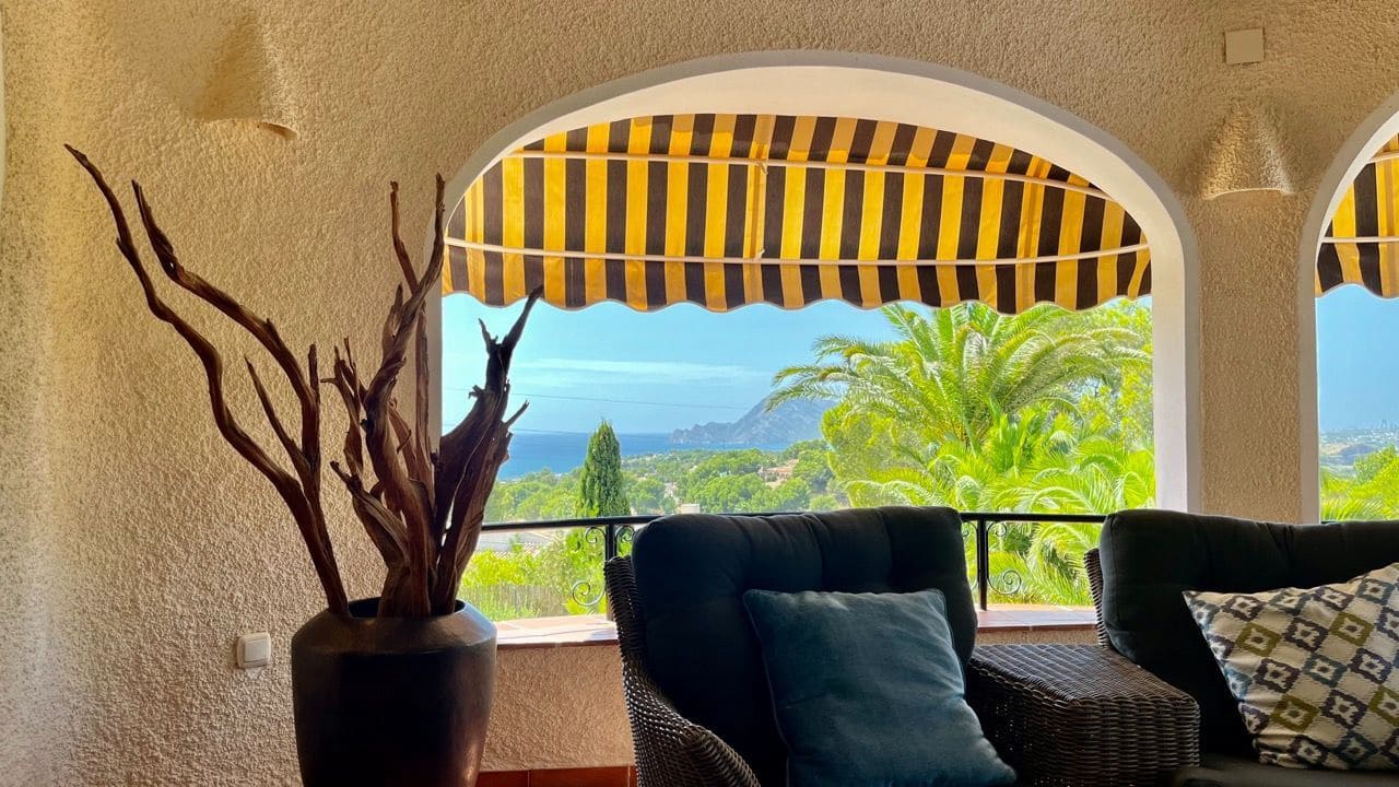 4 bedroom Villa for sale in Altea with pool - € 1,795,000 (Ref: 7087533)