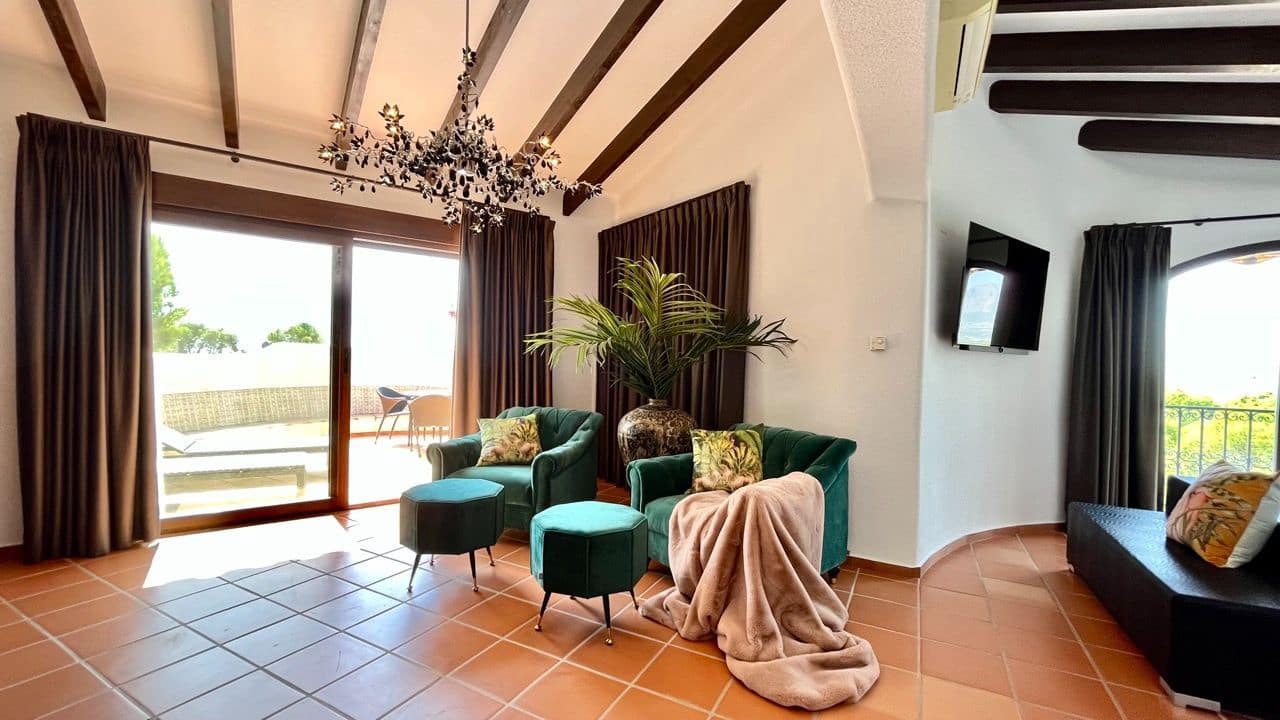 4 bedroom Villa for sale in Altea with pool - € 1,795,000 (Ref: 7087533)