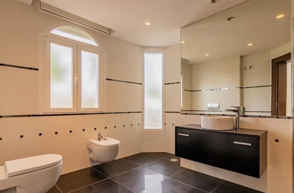 5 Zimmer Villa zu verkaufen in Alfaz del Pi / L'Alfas del Pi mit Pool Garage - 1.600.000 € (Ref: 7462882)