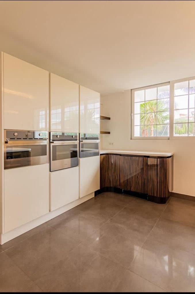 5 Zimmer Villa zu verkaufen in Alfaz del Pi / L'Alfas del Pi mit Pool Garage - 1.600.000 € (Ref: 7462882)