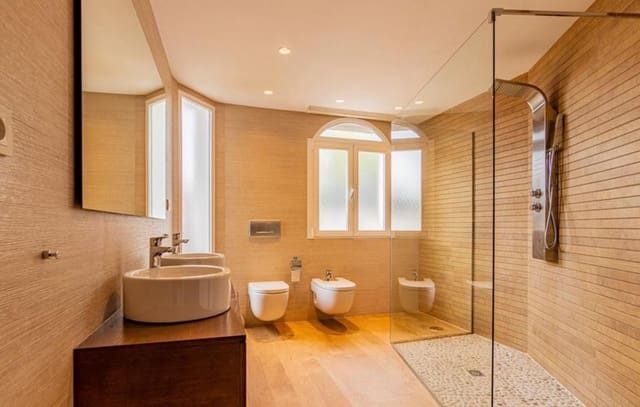 Chalet de 5 habitaciones en Alfaz del Pi / L'Alfàs del Pi en venta con piscina garaje - 1.600.000 € (Ref: 7462882)