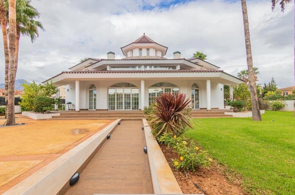 5 Zimmer Villa zu verkaufen in Alfaz del Pi / L'Alfas del Pi mit Pool Garage - 1.600.000 € (Ref: 7462882)